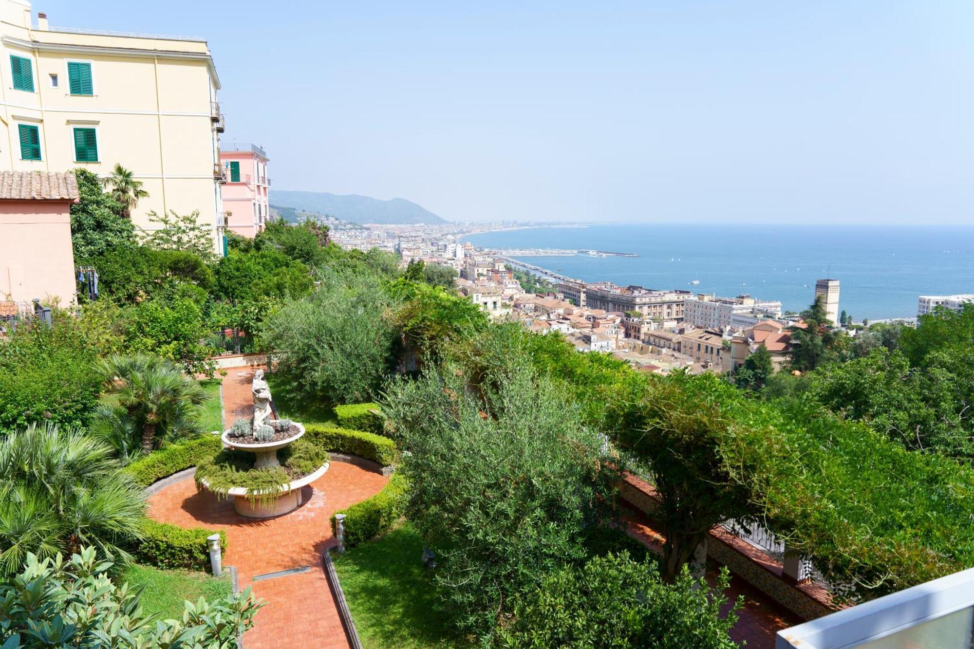 Suite Aphrodite - Exclusive Flat Salerno Bagian luar foto