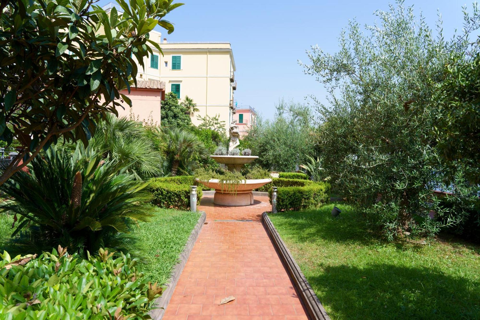 Suite Aphrodite - Exclusive Flat Salerno Bagian luar foto